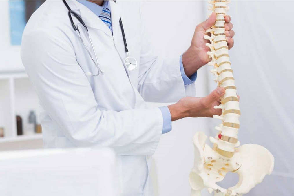 Médico de coluna: Qual é o especialista ideal? - ITC Vertebral