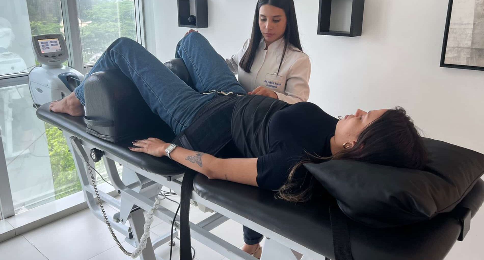 foto de fisioterapia para coluna vertebral
