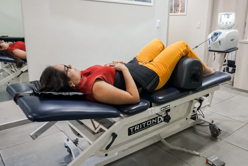 foto de fisioterapia para coluna vertebral