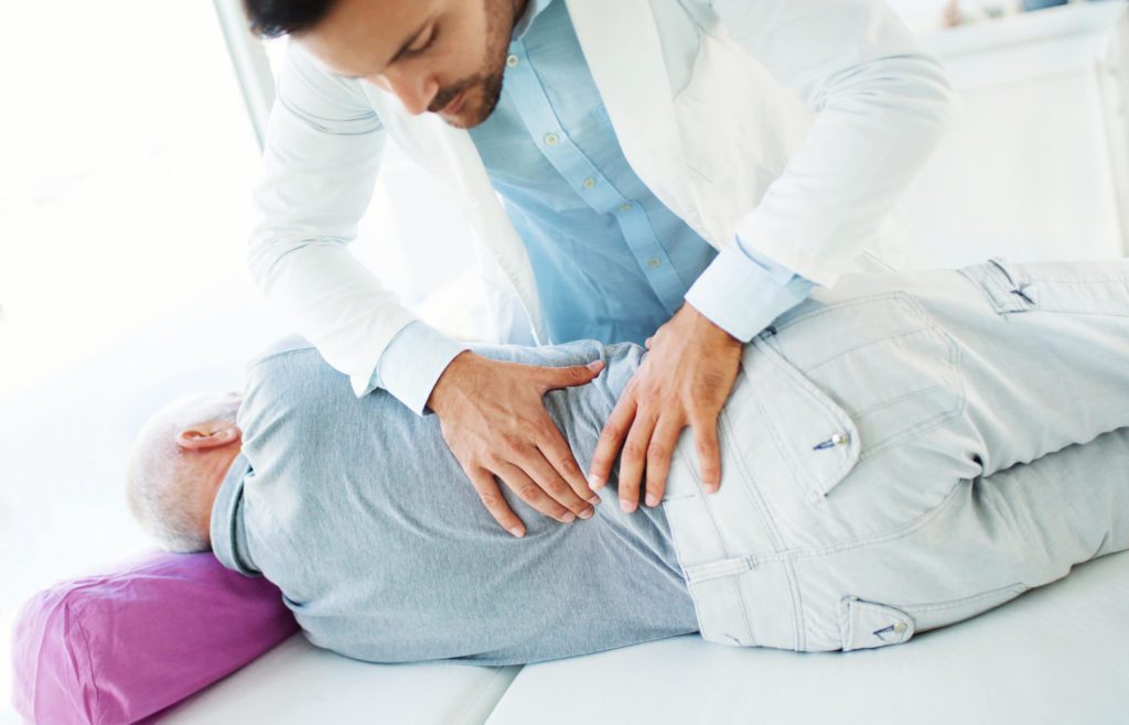 É possível o tratamento da hernia de disco sem cirurgia.