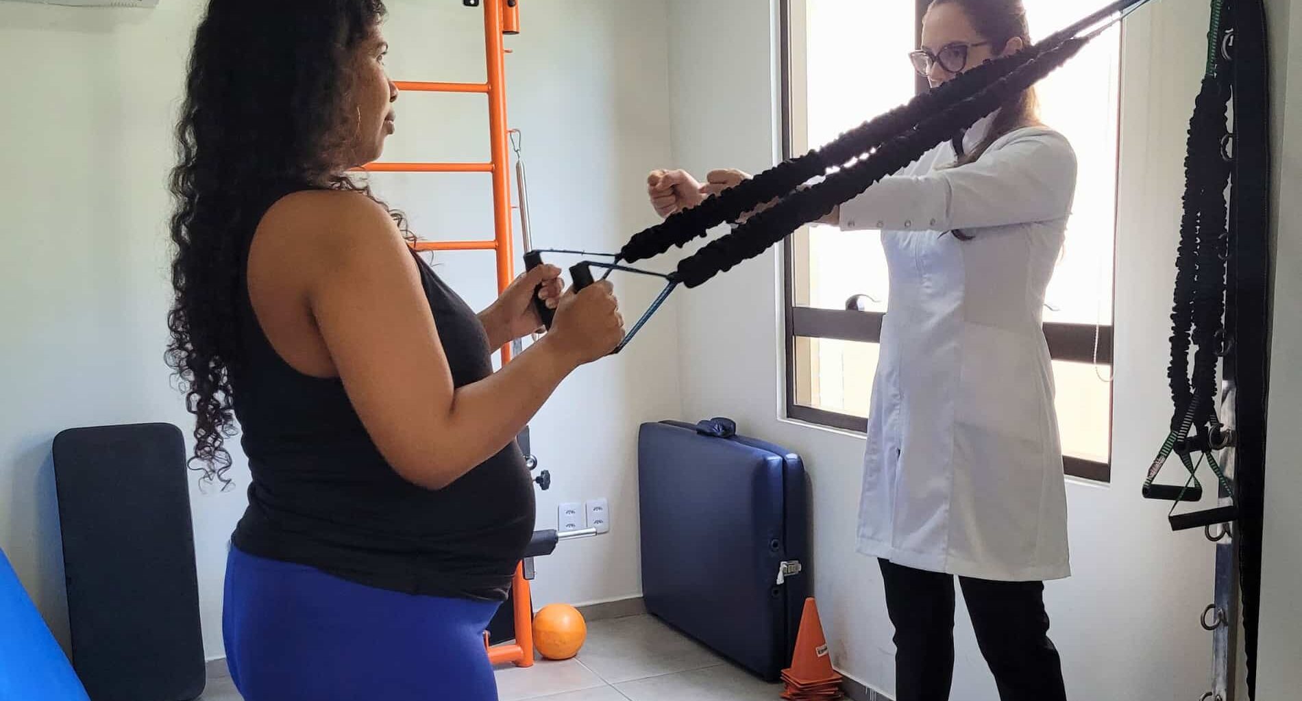foto de dor nas costas na gravidez