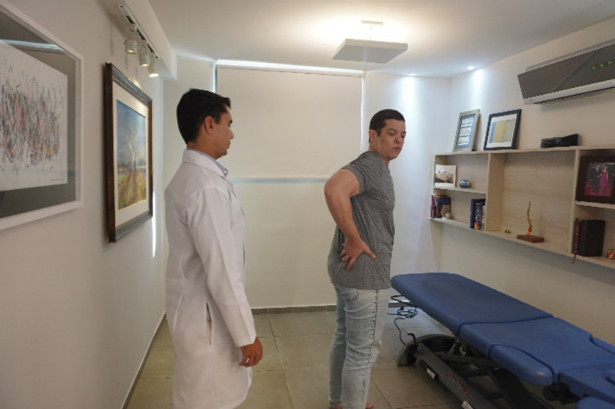 O diagnóstico da espondilodiscopatia degenerativa geralmente envolve testes de imagem como raios X e exames de ressonância magnética para avaliar o grau de dano ao disco.