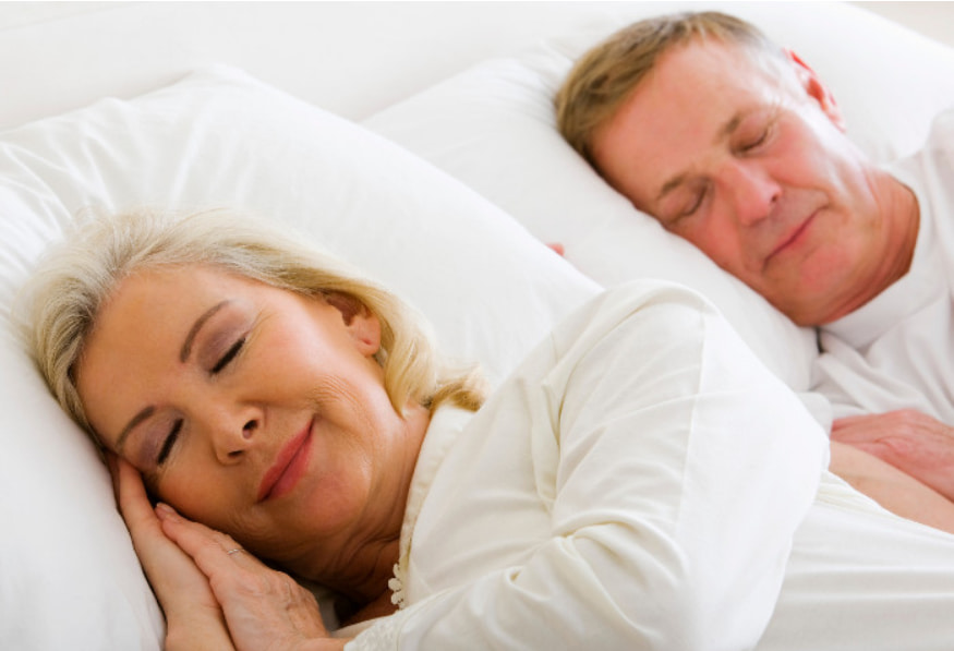Para usar corretamente seu travesseiro você deve assegurar-se de que ele seja colocado debaixo de sua cabeça a uma altura apropriada, de modo que sua curvatura natural de seu pescoço permaneça confortável durante toda a noite