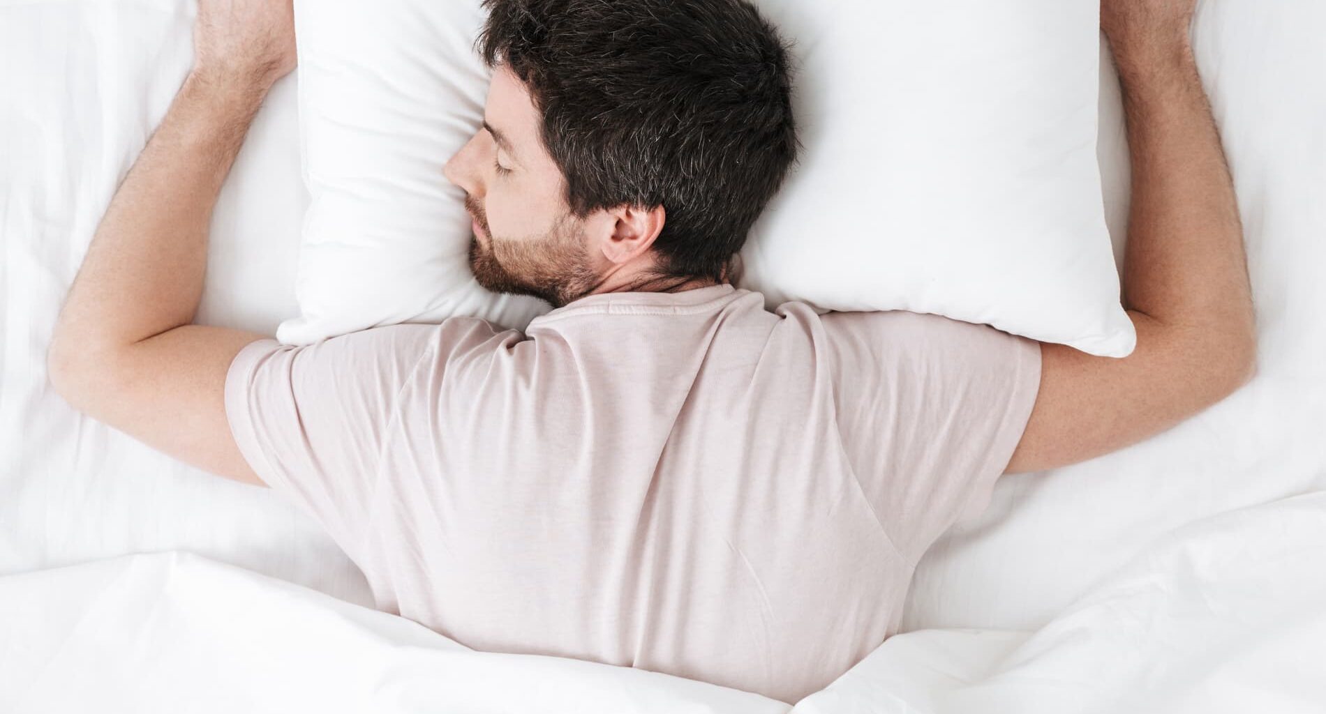 foto de dormir de bruços faz mal