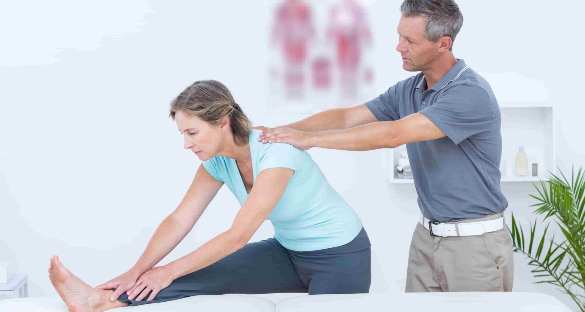 Embora existam muitos benefícios associados ao alongamento da coluna vertebral, é importante observar que algumas pessoas podem achar a prática desconfortável no início devido a áreas de tensão ou rigidez existentes.