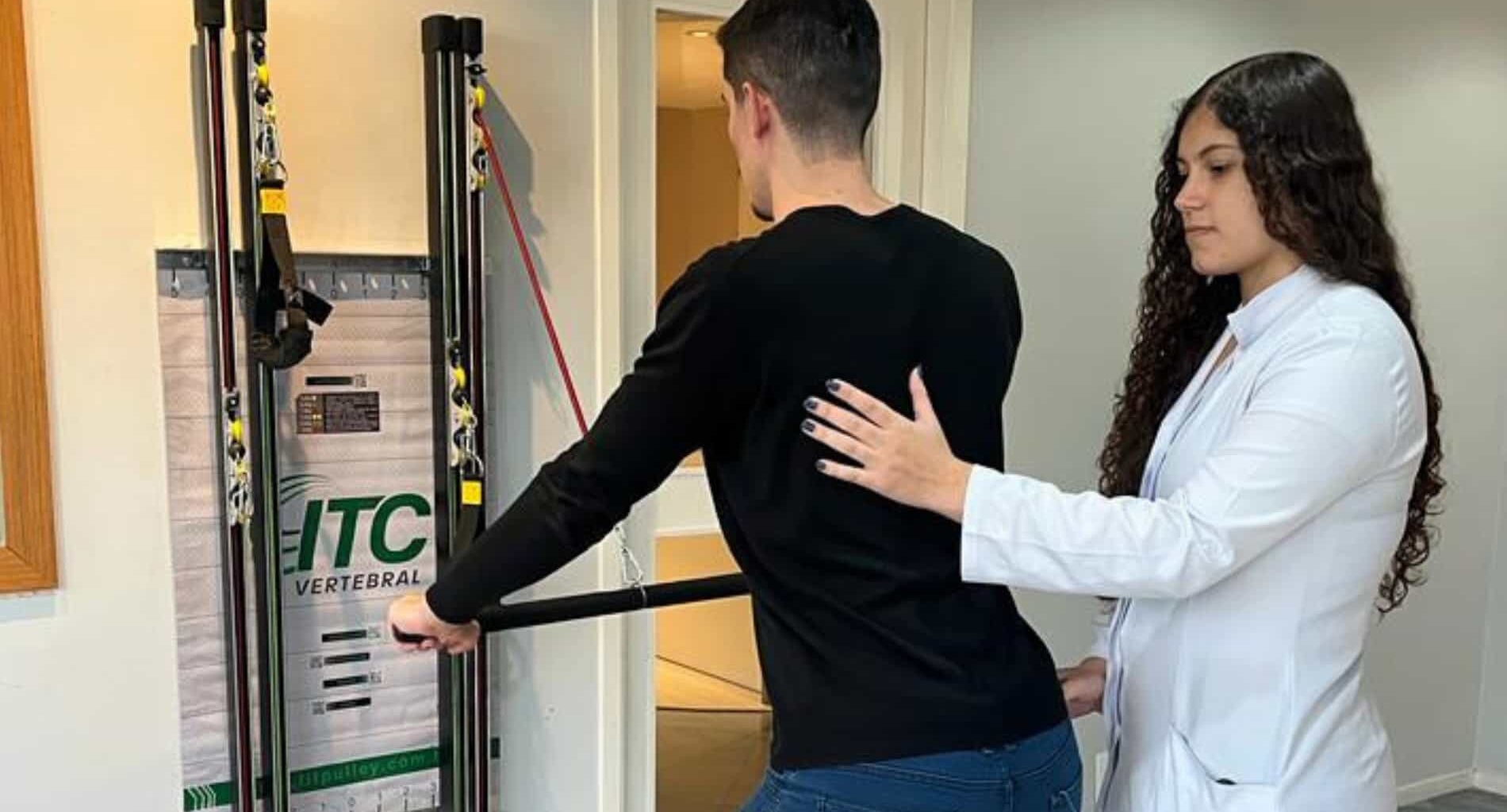 foto de fisioterapia para coluna vertebral