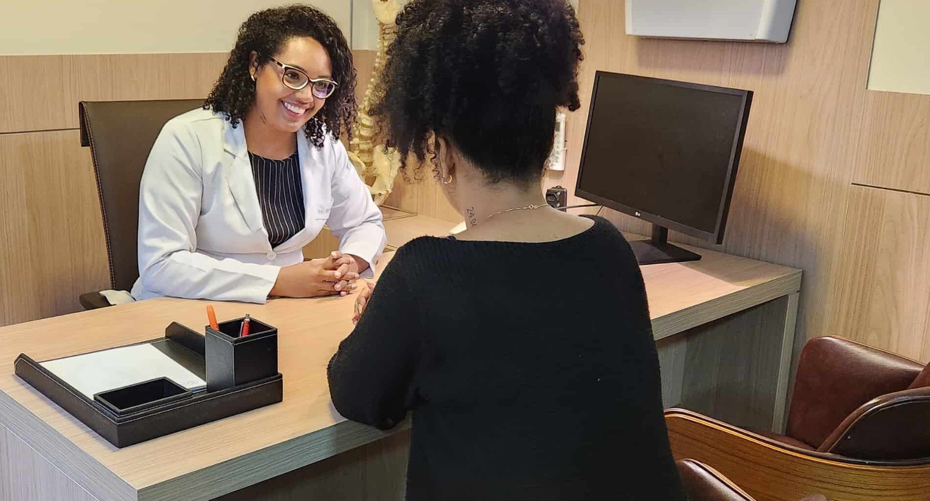 foto de clinica da coluna