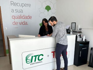foto de clínica especialista em coluna