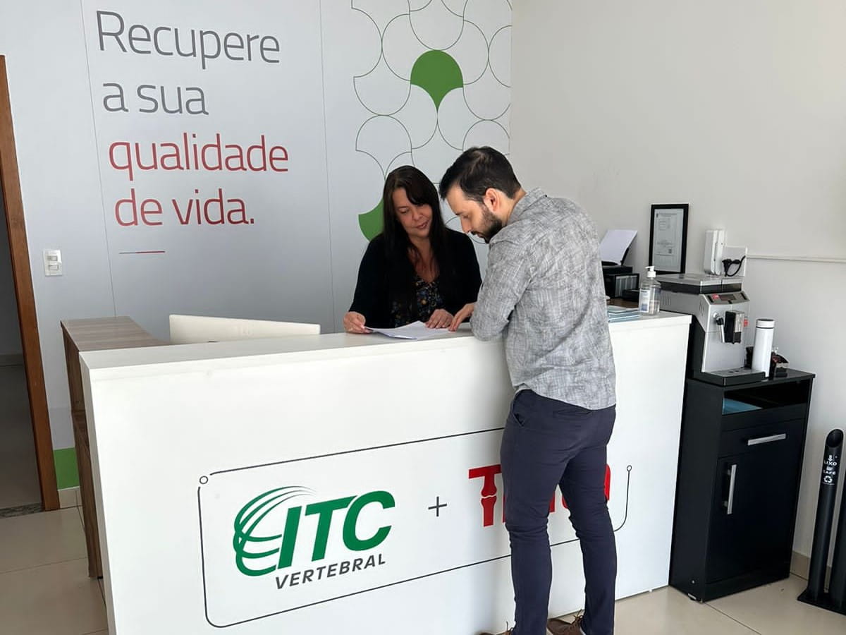 foto de clínica especialista em coluna