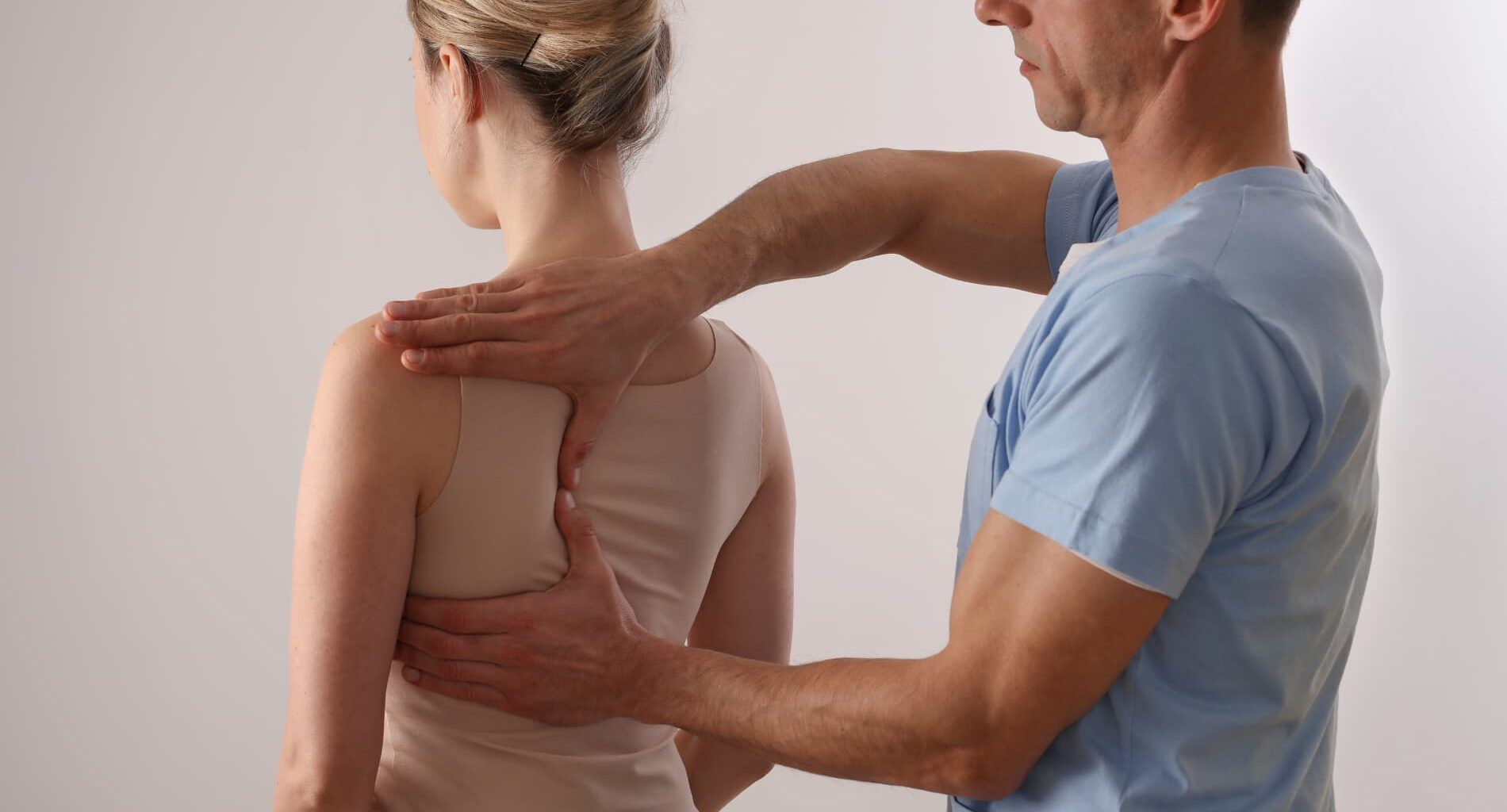foto de fisioterapia para escoliose
