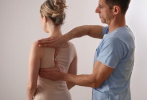 foto de fisioterapia para escoliose
