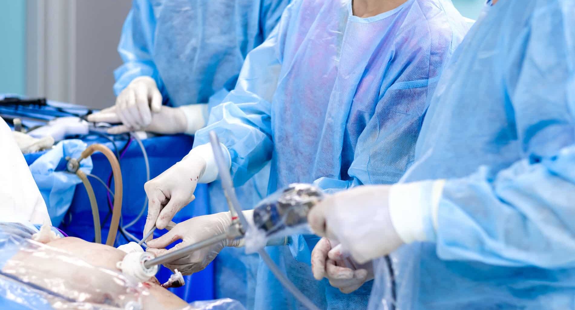 foto de tudo sobre cirurgia de coluna