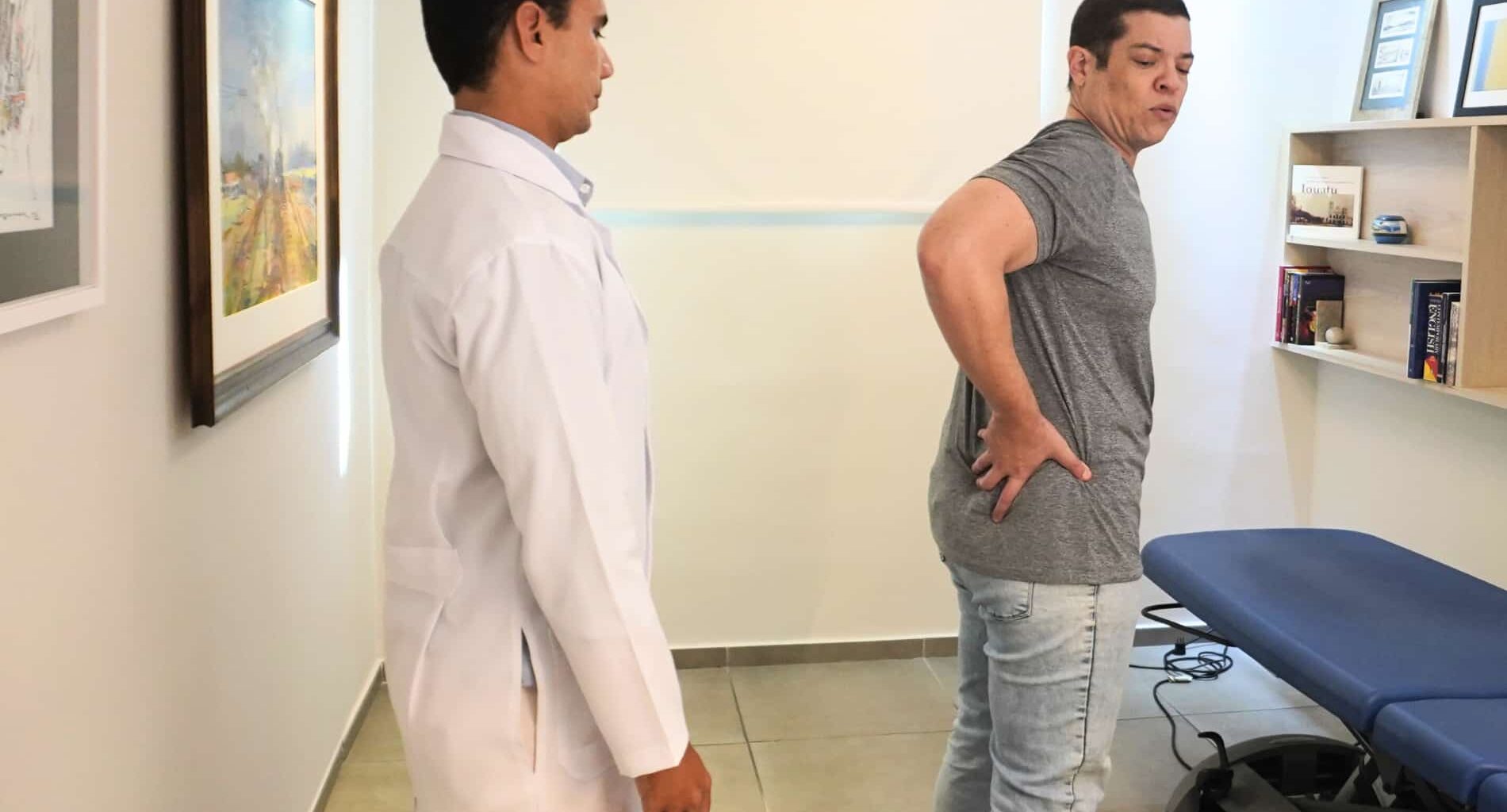 foto de tratamento de dor na coluna