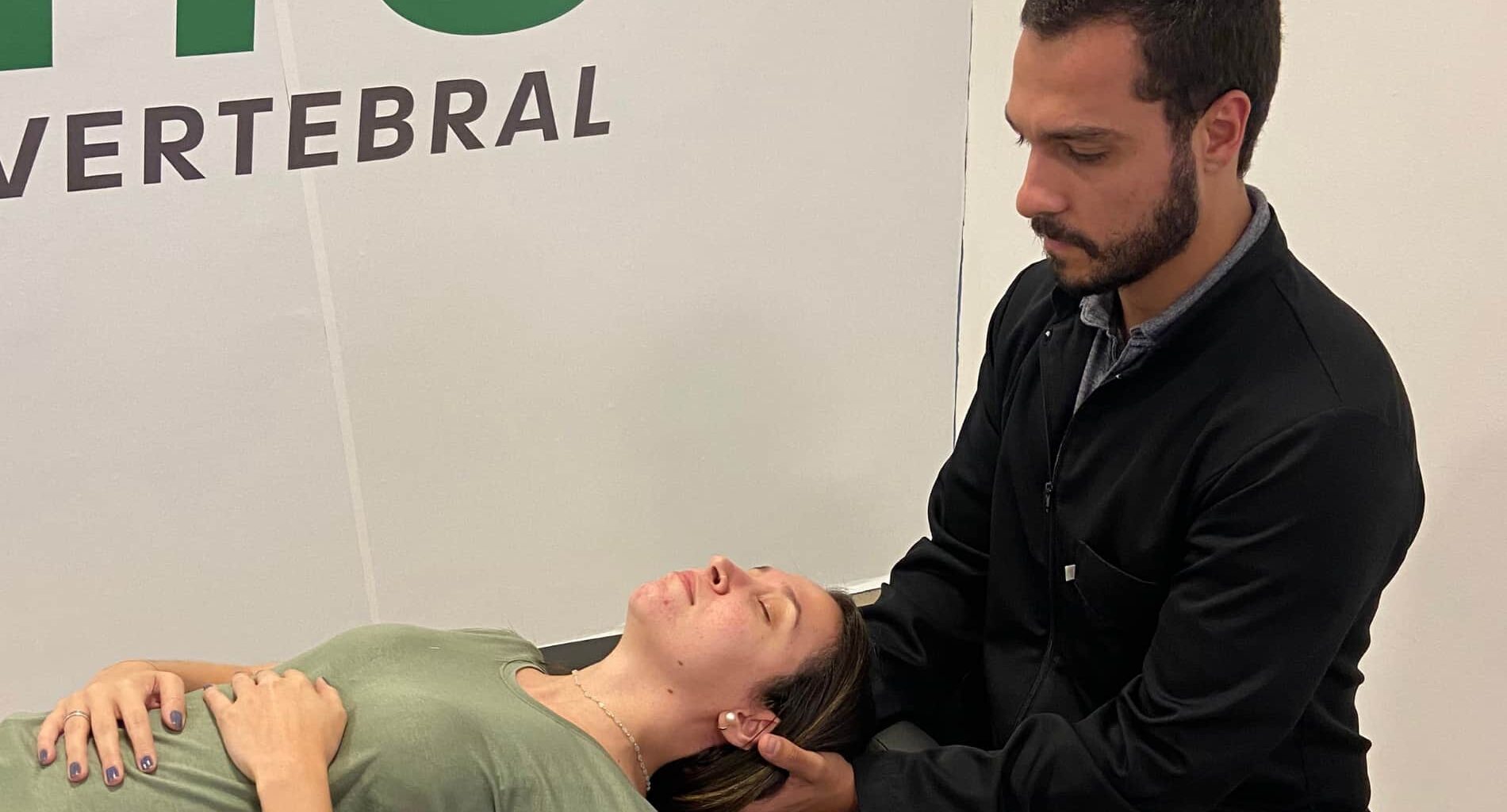 foto de fisioterapia cervical e ombro