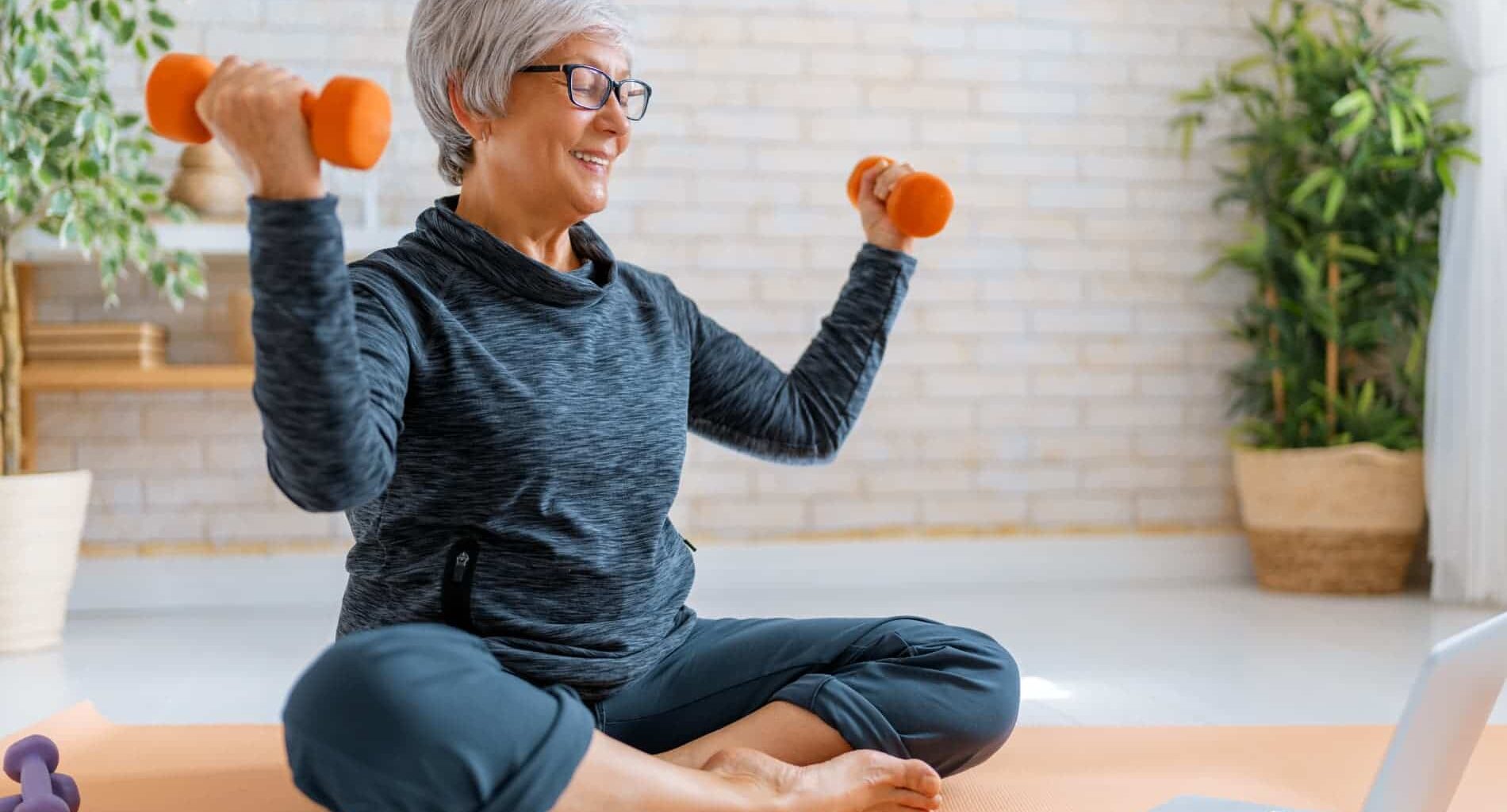 foto de exercício para dor na coluna